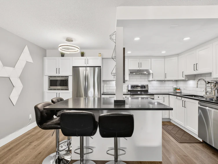 202-812 Milton Street, New Westminster, BC, V3M 1N2 - 8