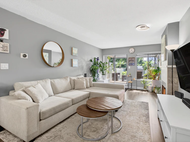 202-812 Milton Street, New Westminster, BC, V3M 1N2