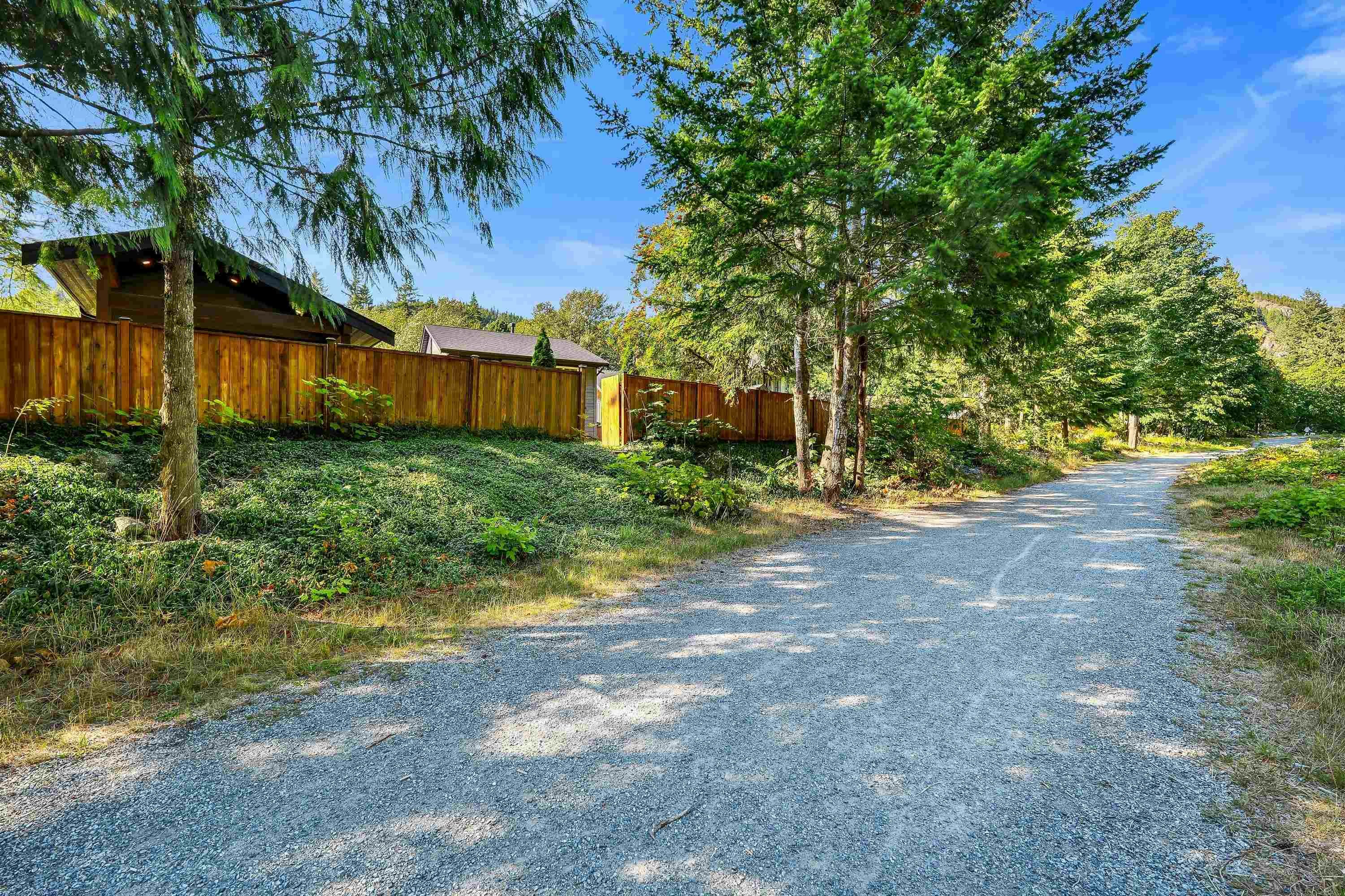 38582 Westway Avenue, Squamish, BC, V8B 0L6 - 29