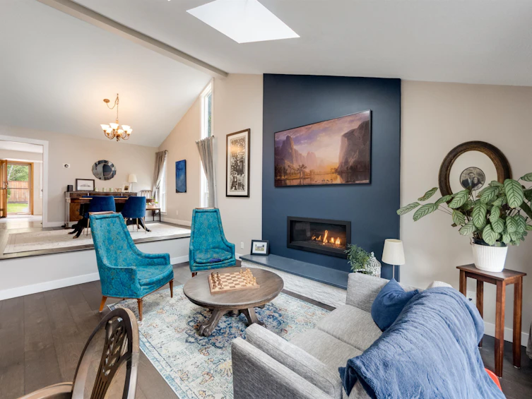 38582 Westway Avenue, Squamish, BC, V8B 0L6 - 4