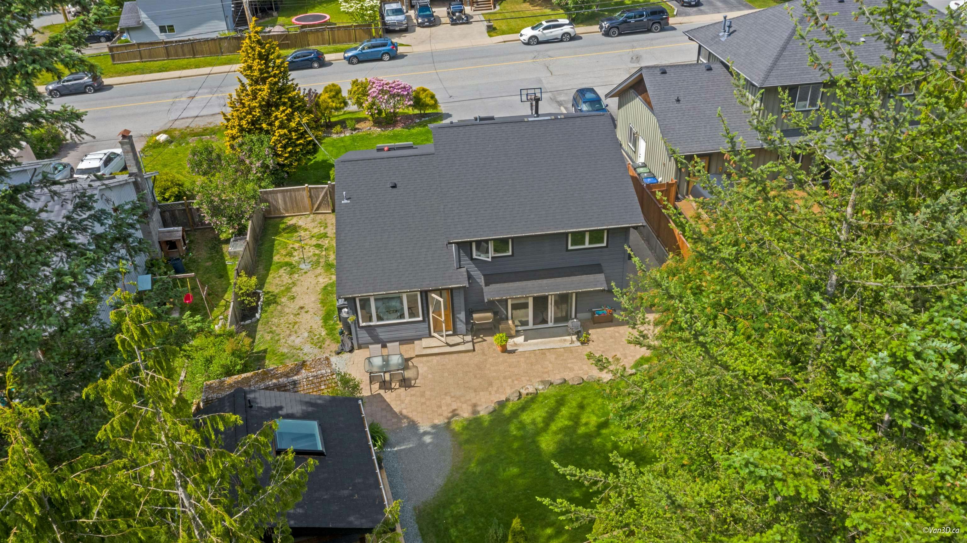 38582 Westway Avenue, Squamish, BC, V8B 0L6 - 38