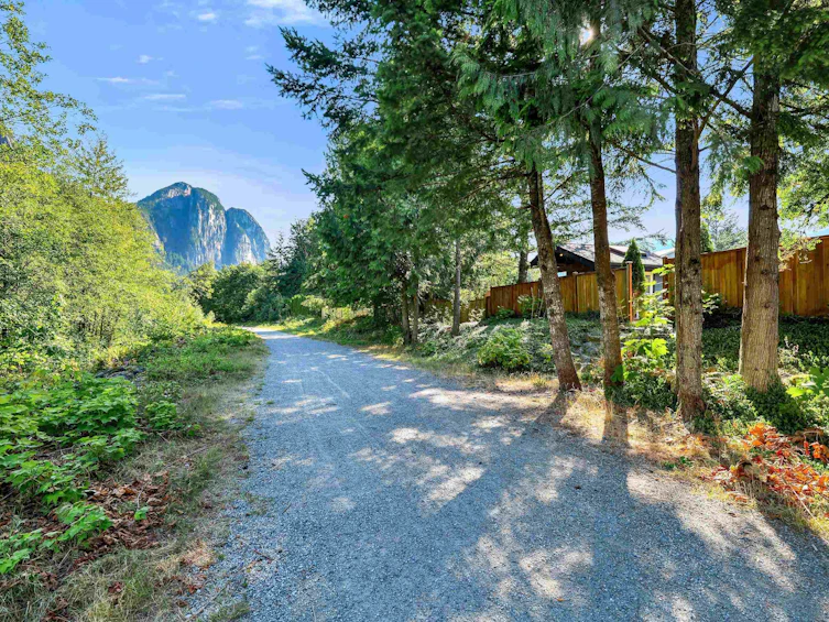 38582 Westway Avenue, Squamish, BC, V8B 0L6 - 28