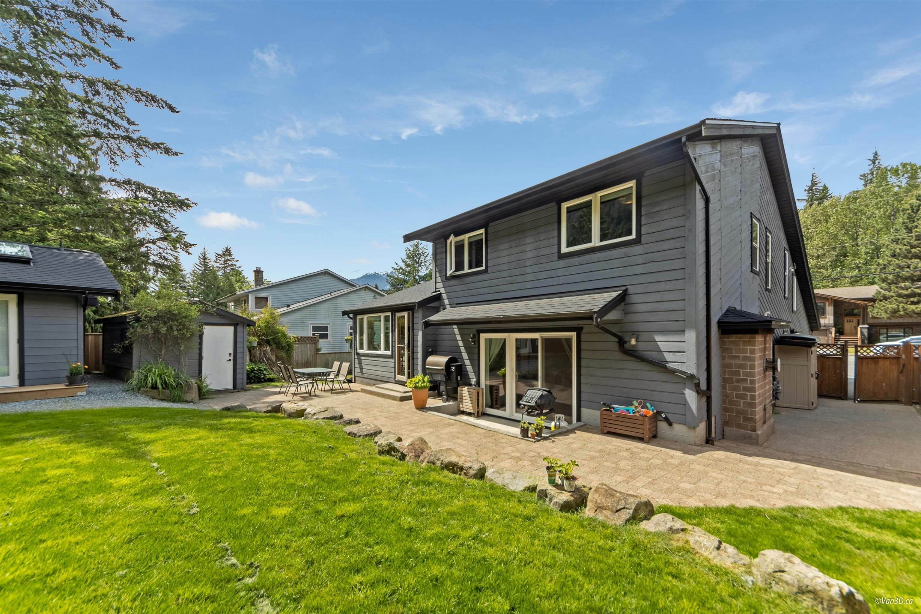 38582 Westway Avenue, Squamish, BC, V8B 0L6 - 32
