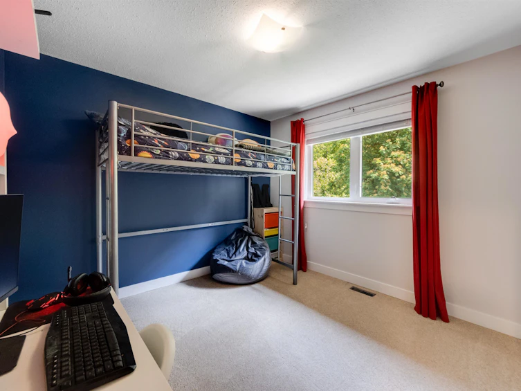 38582 Westway Avenue, Squamish, BC, V8B 0L6 - 16