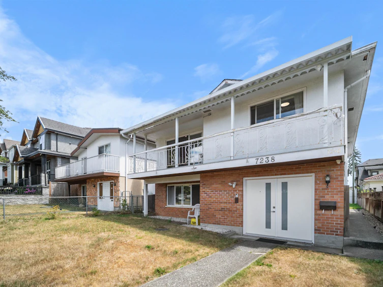 7238 Stirling Street, Vancouver, BC, V5P 4H5 - 2