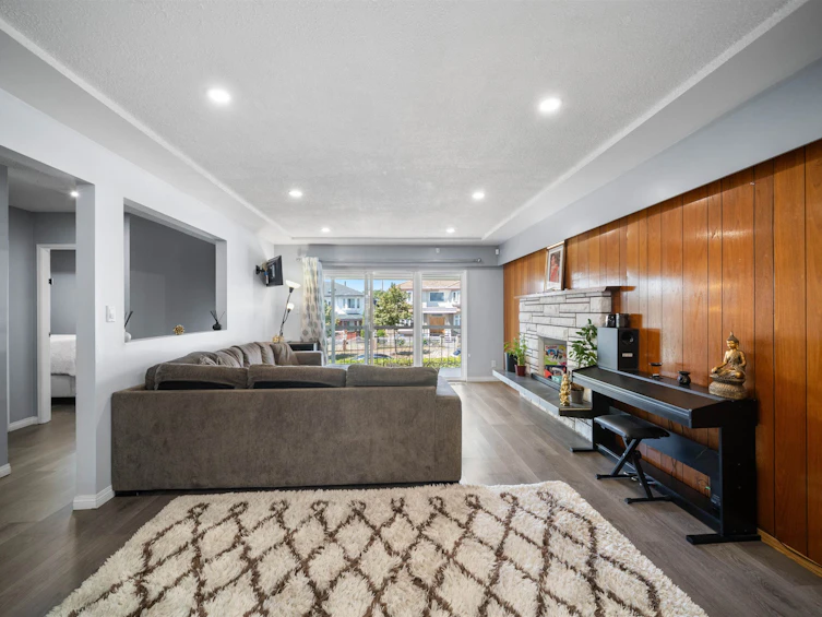 7238 Stirling Street, Vancouver, BC, V5P 4H5 - 5