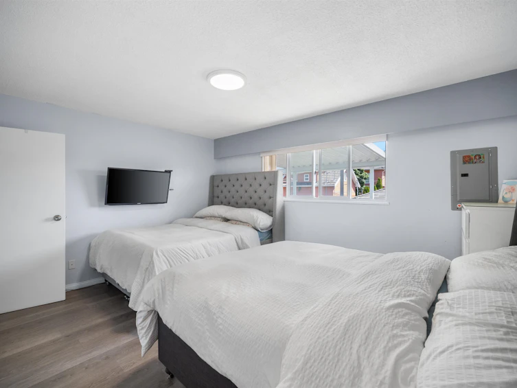 7238 Stirling Street, Vancouver, BC, V5P 4H5 - 8