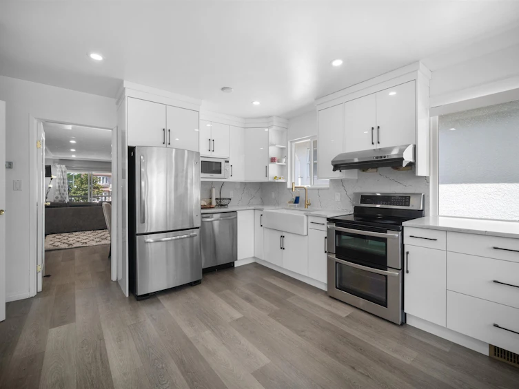 7238 Stirling Street, Vancouver, BC, V5P 4H5 - 7