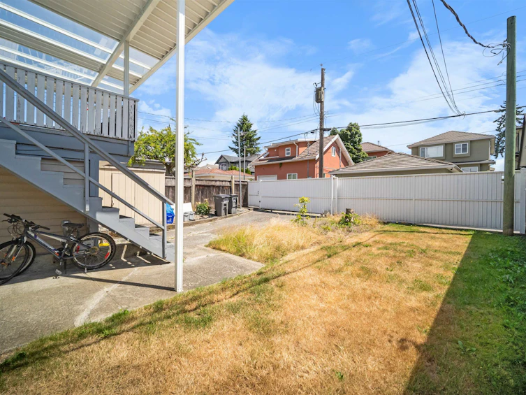 7238 Stirling Street, Vancouver, BC, V5P 4H5 - 31