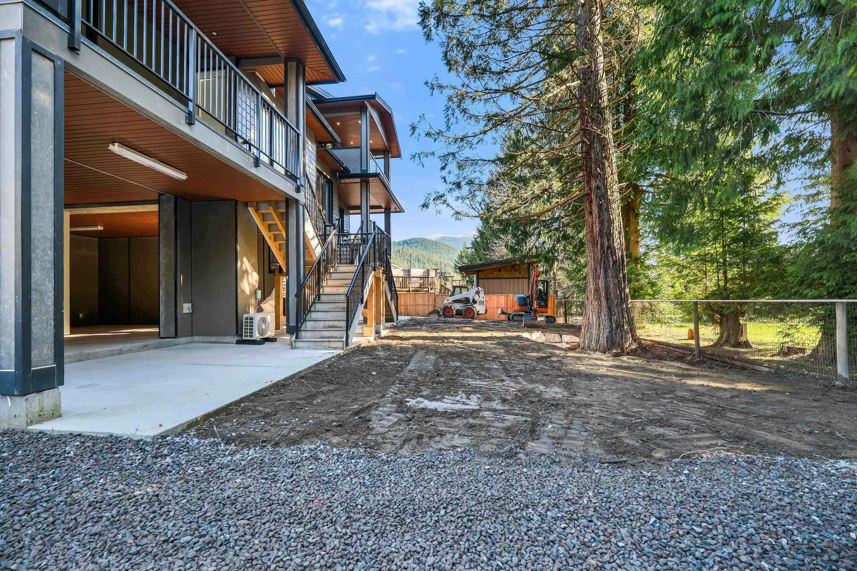 1352 Judd Road, Squamish, BC, V0N 1H0 - 31