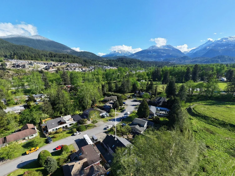 41281 Meadow Avenue, Squamish, BC, V0N 1T0 - 37