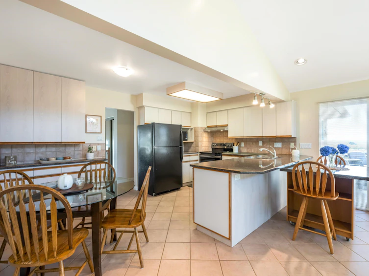 10601 Hermosa Drive, Delta, BC, V4C 6S8 - 11