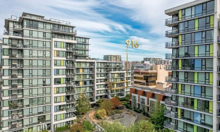 916-7988 Ackroyd Road