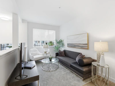 235-720 Robinson Street - 3
