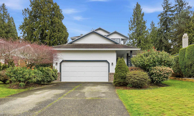 12316 Southpark Crescent