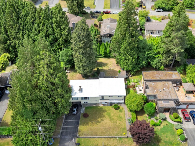 3028 Starlight Way, Coquitlam, BC, V3C 3P6 - 2