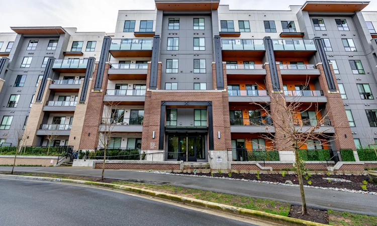 231-55 Klahanie Drive