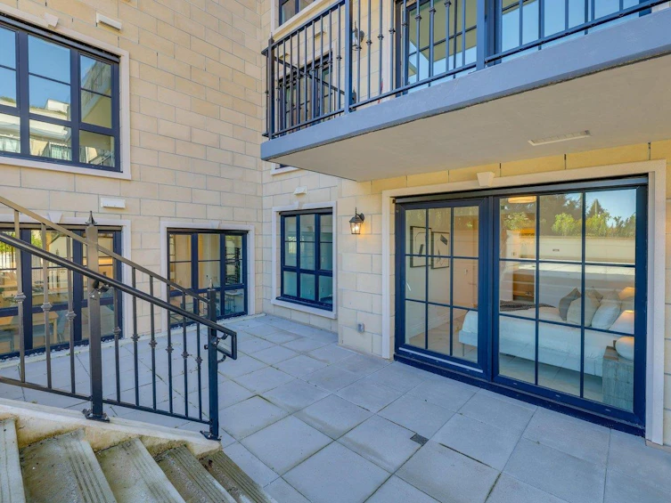 203-2096 W 47th Avenue, Vancouver, BC, V6M 0E5 - 23