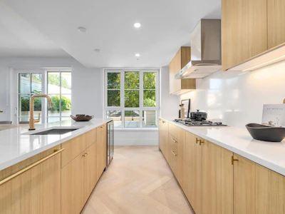 203-2096 W 47th Avenue - 5