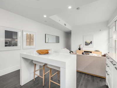 404-2096 W 47th Avenue - 4