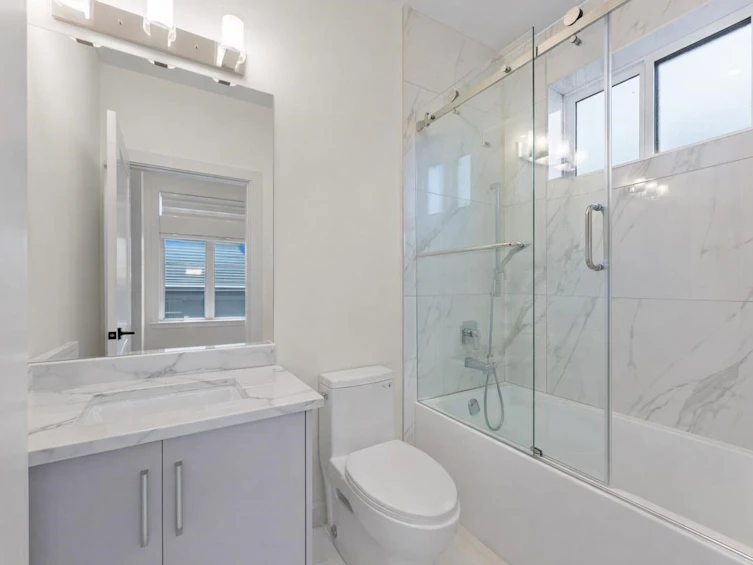 2719 E 46th Avenue, Vancouver, BC, V5S 1A6 - 21