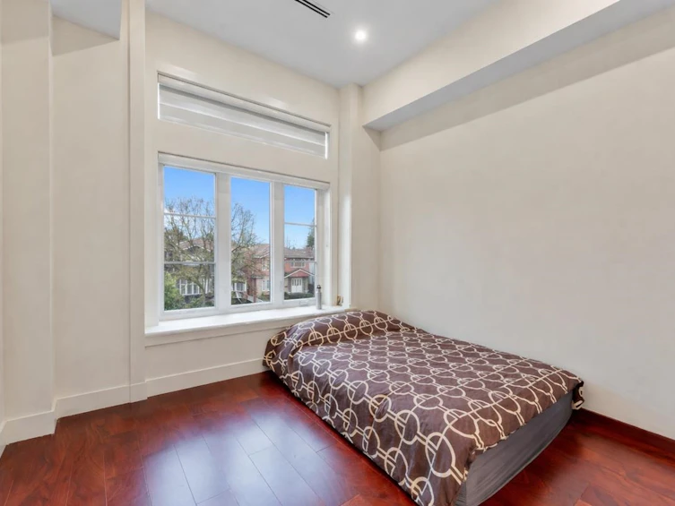 2719 E 46th Avenue, Vancouver, BC, V5S 1A6 - 18