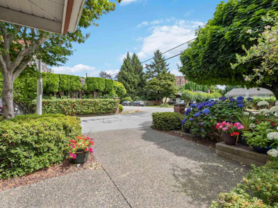 26-22128 Dewdney Trunk Road - 2