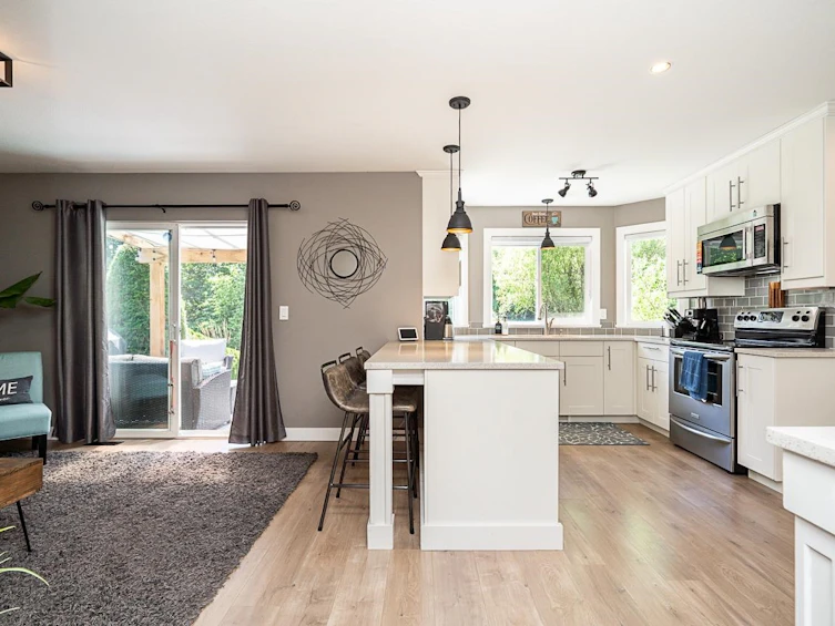 7988 Melburn Drive, Mission, BC, V2V 7B5 - 10