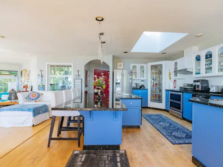9127 Redrooffs Road, Halfmoon Bay, BC, V7Z 1E9 - 5