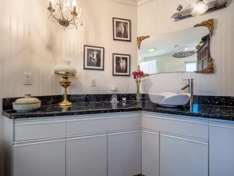 9127 Redrooffs Road, Halfmoon Bay, BC, V7Z 1E9 - 12