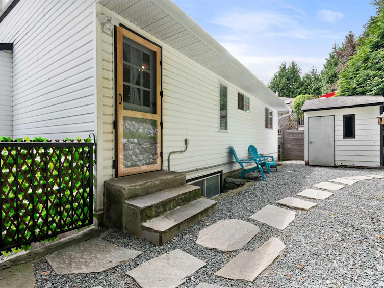 33483 Blueberry Drive, Mission, BC, V2V 6J1 - 38