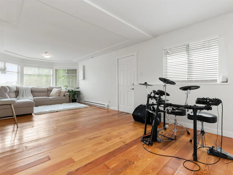 33483 Blueberry Drive, Mission, BC, V2V 6J1 - 26