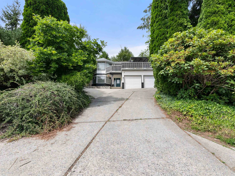 33483 Blueberry Drive, Mission, BC, V2V 6J1 - 33