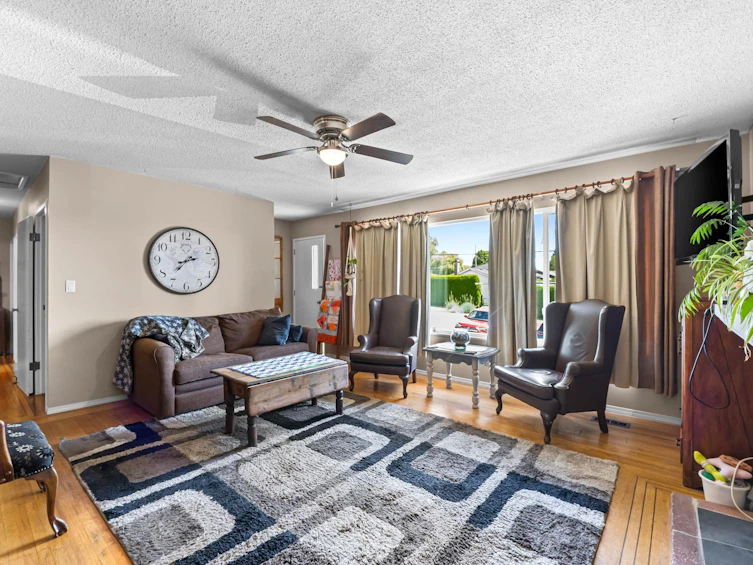2119 Monterey Avenue, Coquitlam, BC, V3K 2M5 - 4