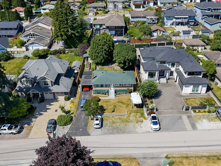 2119 Monterey Avenue, Coquitlam, BC, V3K 2M5 - 35