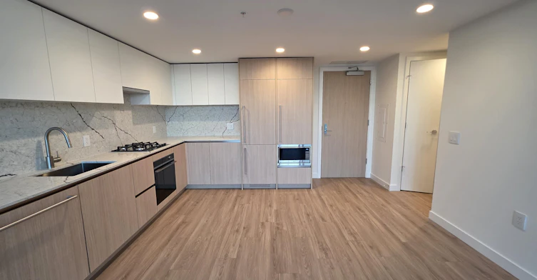 2507-2135 Springer Avenue, Burnaby, BC, V5B 0C1 - 9
