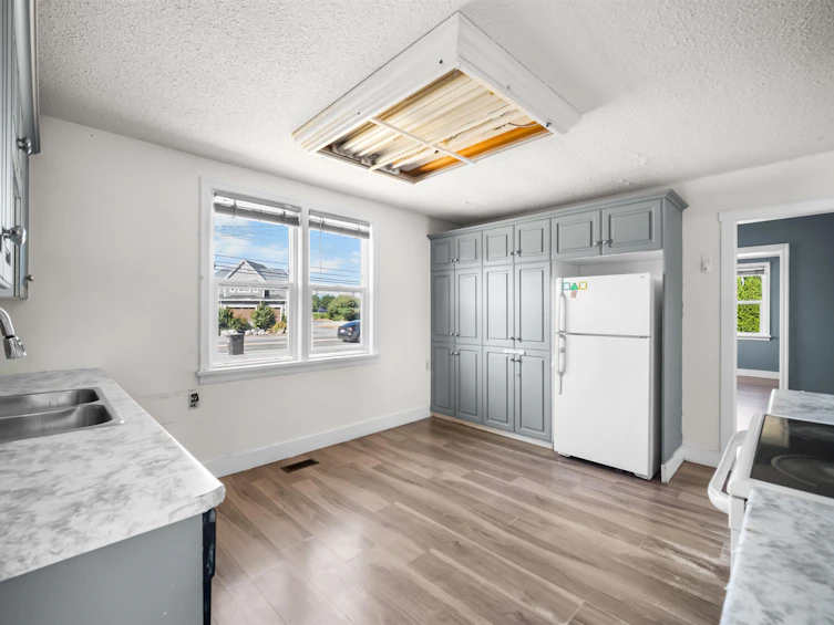33508 Huntingdon Road, Abbotsford, BC, V2S 7Z5 - 9