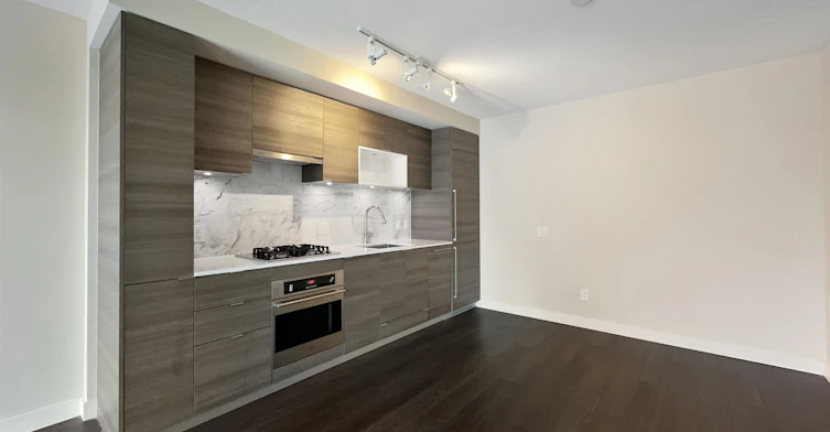 22xx-602 Como Lake, Coquitlam, BC, V3G 0G2 - 3