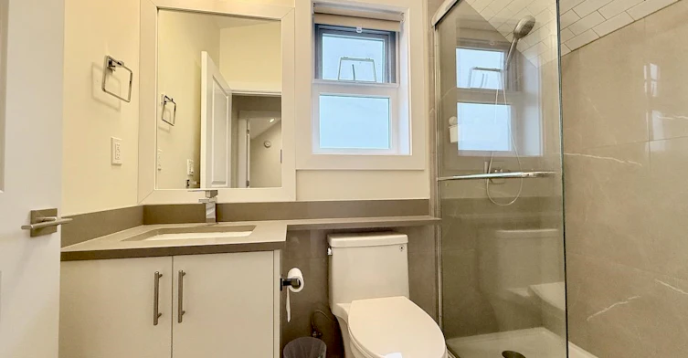 6X W 47th Avenue, Vancouver, BC, V5Y 2X7 - 5