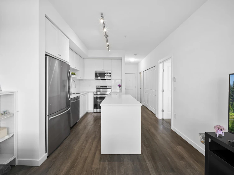 608-13623 81a Avenue, Surrey, BC, V3W 3N7 - 13