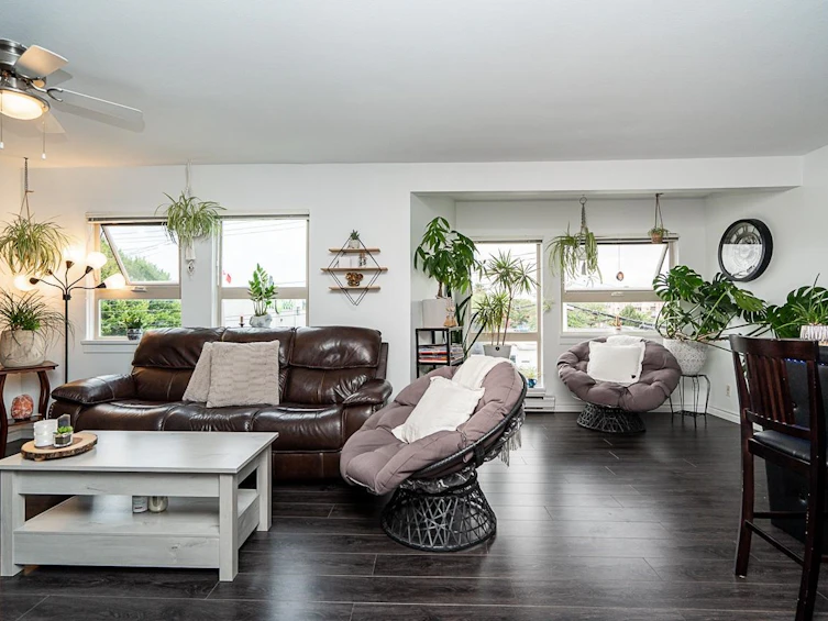 209-22720 119 Avenue, Maple Ridge, BC, V2X 2Z8