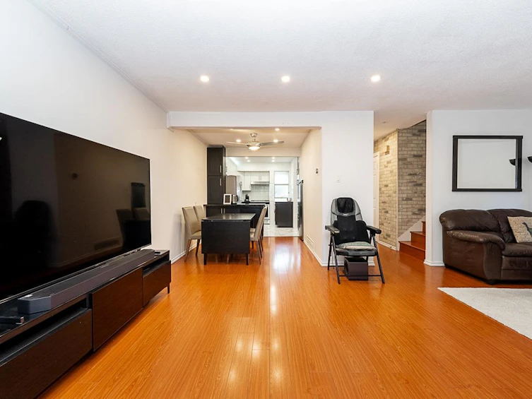 35-13795 102 Avenue, Surrey, BC, V3T 1N9 - 8