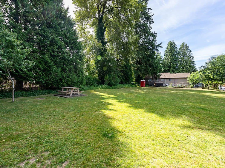 35-13795 102 Avenue, Surrey, BC, V3T 1N9 - 36
