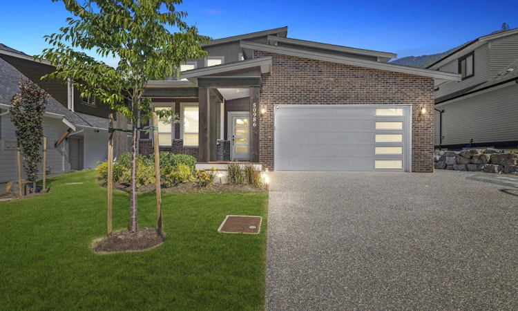 50986 Sophie Crescent