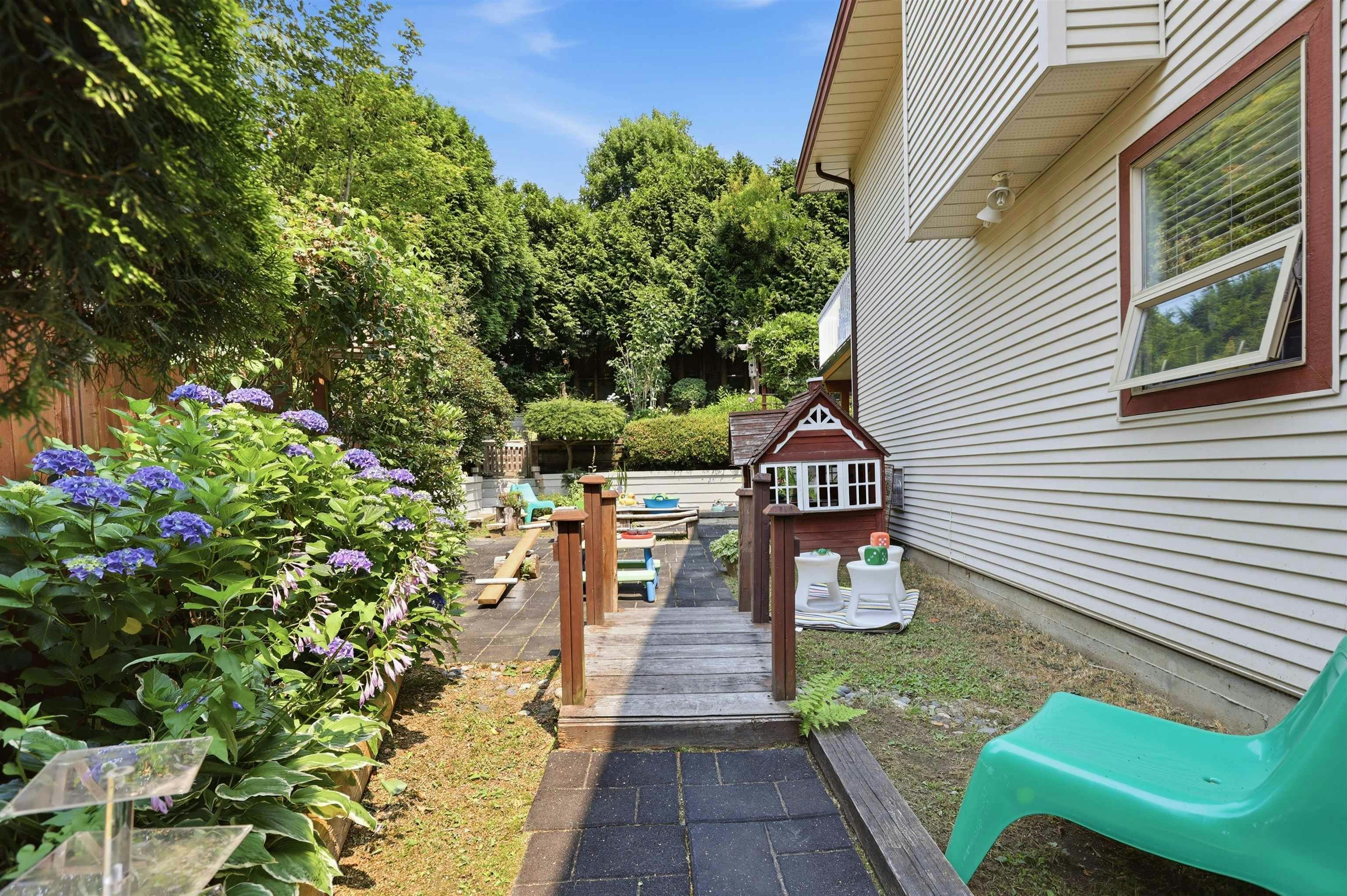 23711 106 Avenue, Maple Ridge, BC, V2W 1B4 - 9