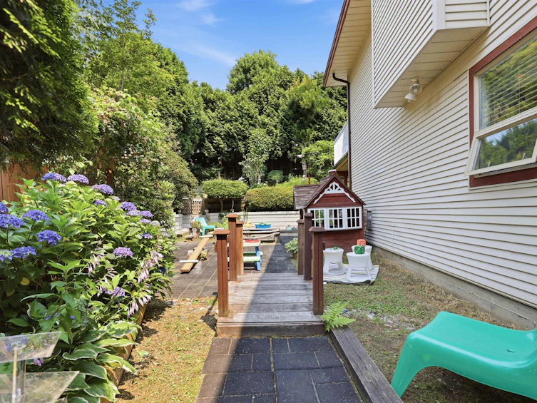23711 106 Avenue, Maple Ridge, BC, V2W 1B4 - 9