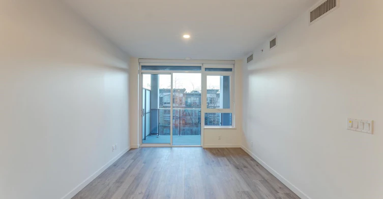4xx-10448 University Drive, Surrey, BC, V3T 0S7 - 3