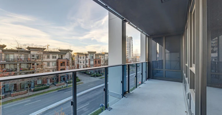 4xx-10448 University Drive, Surrey, BC, V3T 0S7 - 5