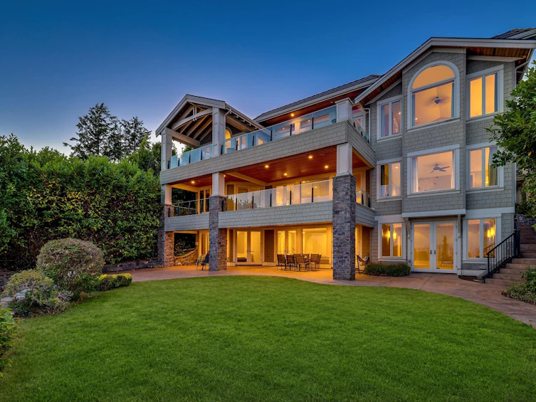 14334 Sunset Drive, Surrey, BC, V4B 2V5 - 2