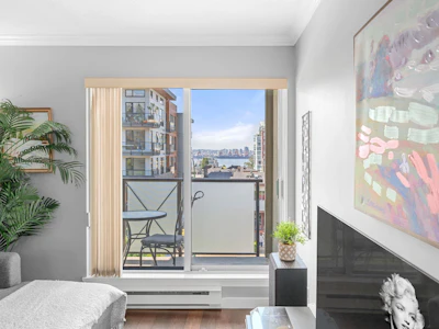302-140 E 4th Street - 3